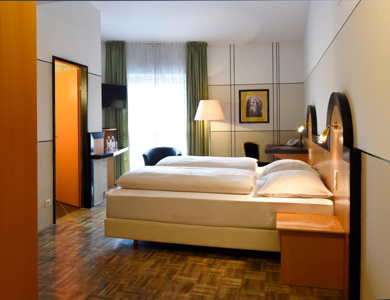 Hotel Fuchspalast Sankt Veit an der Glan Exteriör bild